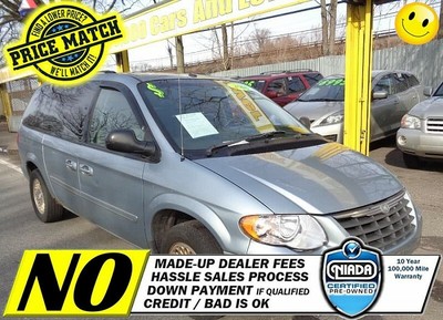 2006 Chrysler Town & Country LX 2006 Chrysler Town & Country LX 1 BUTANE BLUE PEARL Mini-van, Passenger V6 Cylin