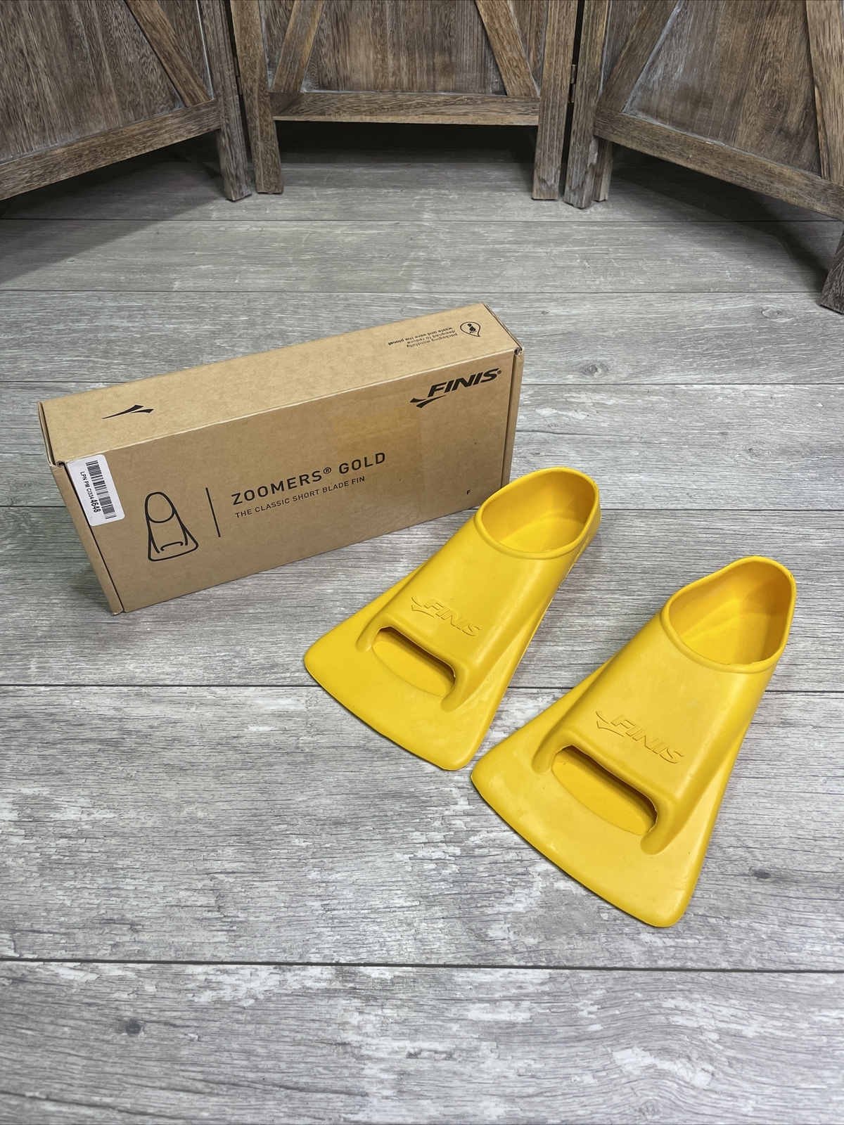 FINIS Zoomers Short Blade Swimming Fins Flippers Sz F Men’s 910 Women