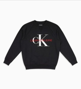 black ck jumper