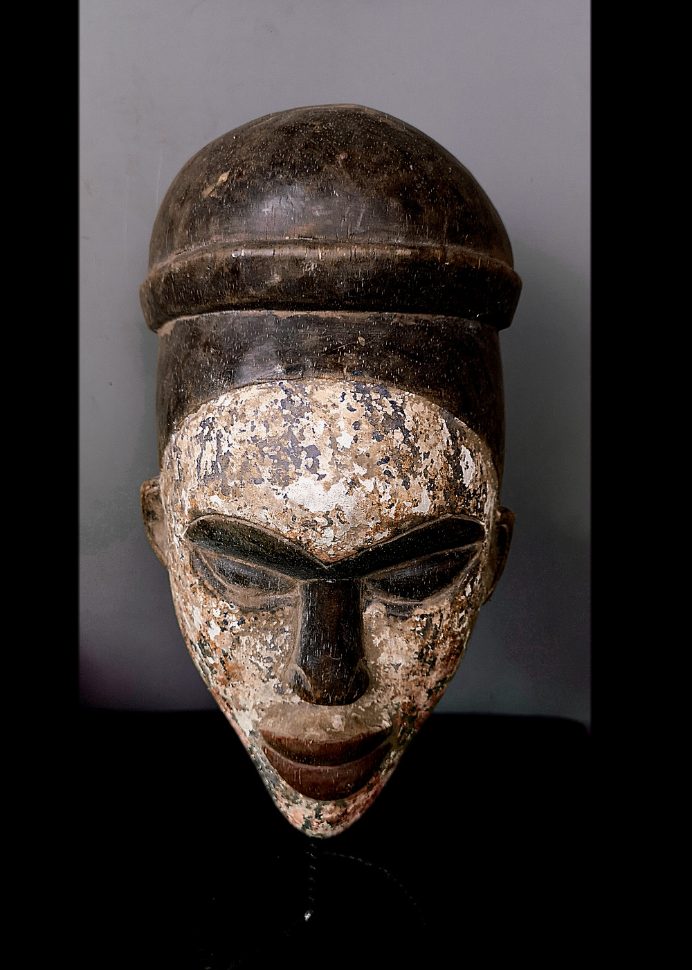 Old Tribal Anang  Mask    ---  Nigeria  BN 46