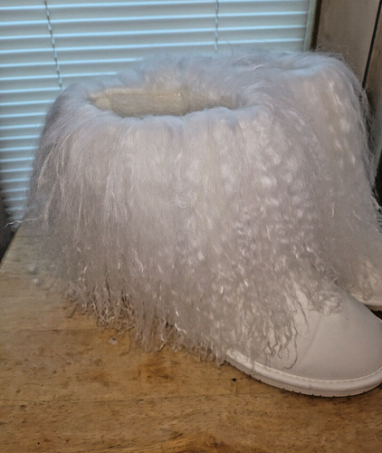 Bearpaw Boo Damenstiefel echtes Lammfell gefüttert weiß Größe 9 neu im Karton - Bild 12 von 12