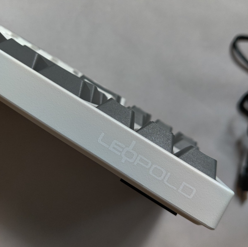 Leopold FC750R PD white/grey 87keys High-end Mechanical Keyboard - Picture 4 of 11