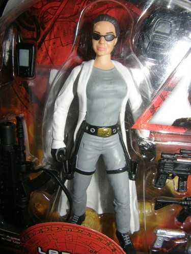 Tomb Raider Lara Croft "in siberia Gear" Angelina Jolie action figure - 第 2/5 張圖片