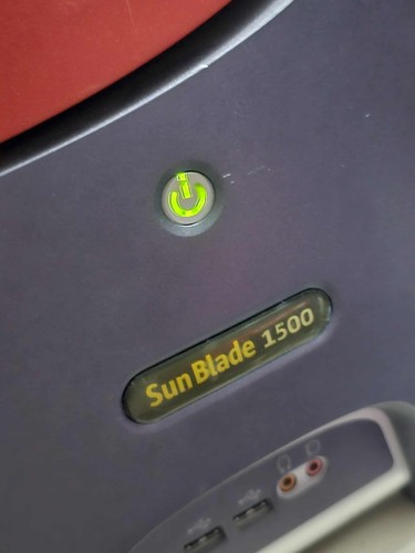 Vintage Retro Sun Blade 1500 Red Complete CPU / RAM HD DVD - Powers & Posts - Picture 2 of 9