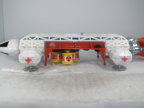 Dinky Toys #360 SPACE 1999 EAGLE FREIGHTER COMPLETE & NEAR PERFECT. - Picture 10 of 18