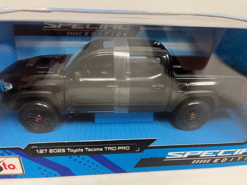 Toyota Tacoma Trd Pro 2023 camioneta pickup negro 1/27 diecast modelo coche de Maisto 32910 Foto 2 de 4