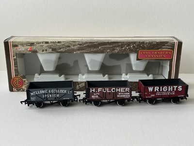 Bachmann 33-030 Coal Traders Classics East Anglia 3 x Wagon Trains + Box 