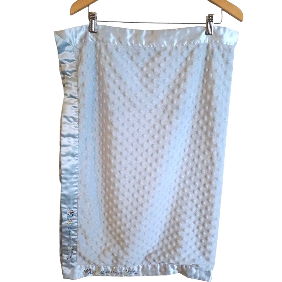 Manta de felpa satinada con punto Minky azul de solo un año Love You de la A a la Z para bebé niño usada en excelente estado Foto 2 de 4