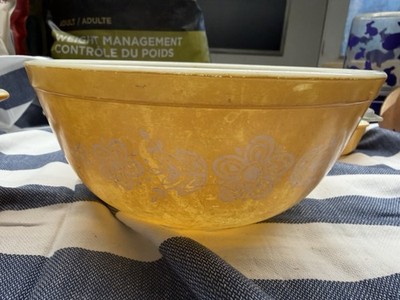 Pyrex 404 Yellow Floral Glass Mixing Bowl Original 1970s Microwave Safe