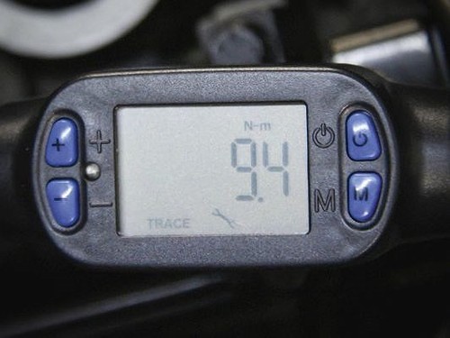 Clé dynamométrique numérique BGS - Carré 3/8" - 27 - 135 Nm - Photo 7/8