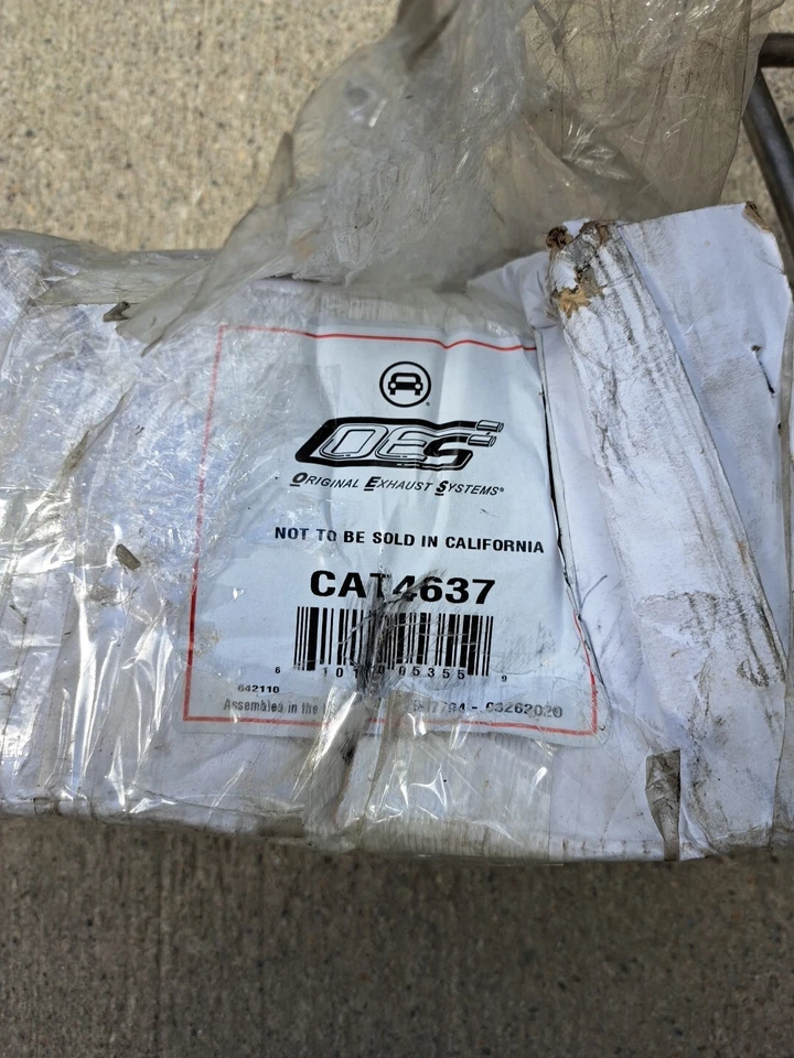 Convertidor catalítico CATCO CAT4637 ajuste directo Toyota Tundra 2007-12 5,7 L V8 Foto 2 de 4