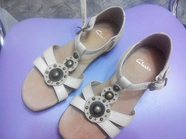 Women Clarks Heels Beige Leather 36 #7AEC