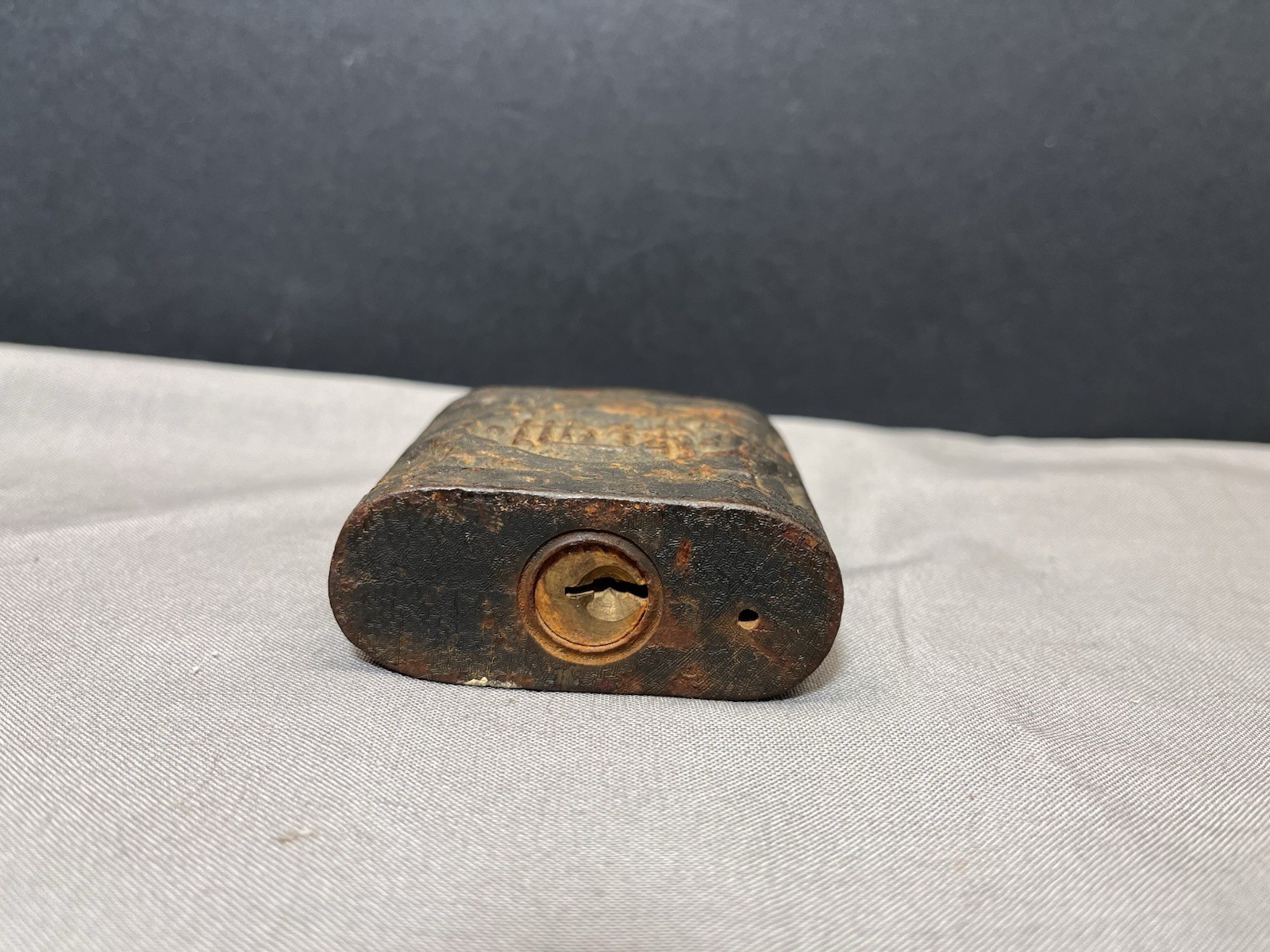 Vintage Iron GLOBE Asian Padlock ~ Locked No Key