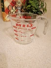 Vintage PYREX Glass Measuring Cup - 2 Cups Red Letters - Excellent Condition