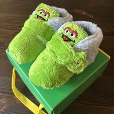 Ugg X Sesame Street Oscar the Grouch Bixbee Crib Boots Shoes Size 12-18 Month