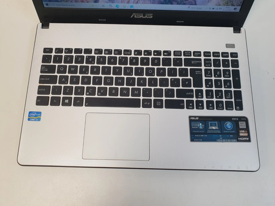 ASUS X501A 15.6 Intel Core i3, 4GB RAM 120gb SSD Windows 10 Home Laptop - Image 2 of 4