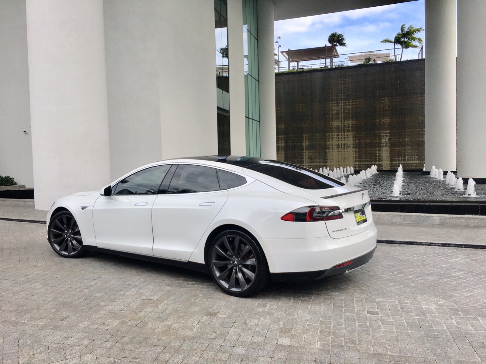 2013 Tesla Model S P85+ NEW HV BATTERY, FREE SUPERCHARGING 2013 Tesla Model S P85+ NEW HV BATTERY, FREE SUPERCHARGING FOR LIFE