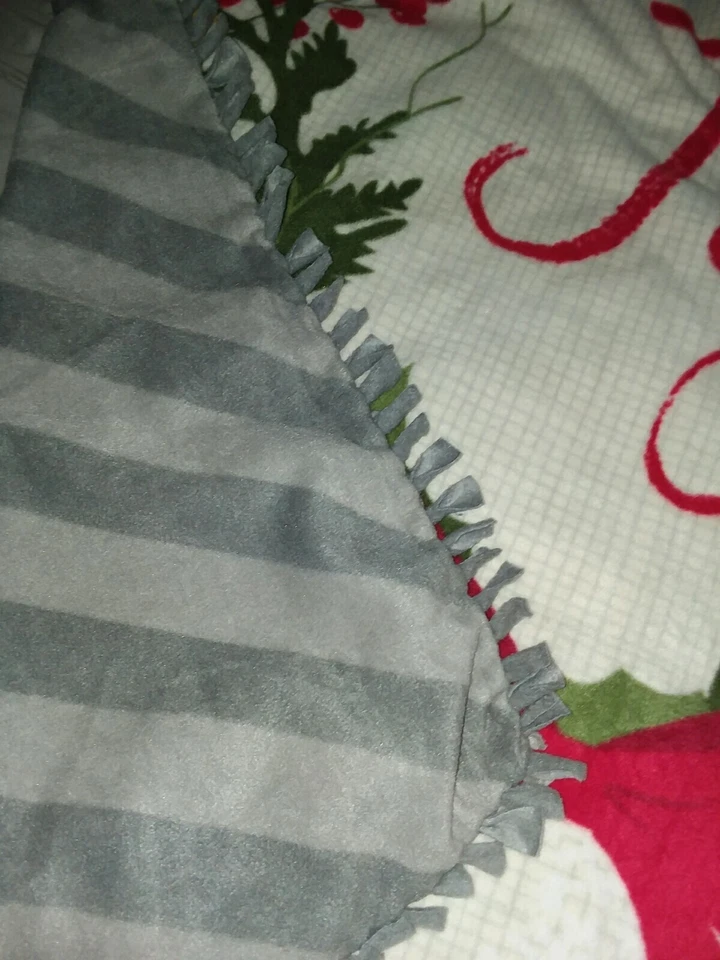 JOY Christmas W/stripes WARM HANDMADE 2 layer fringe tie blanket/throw 60" X 67" - Image 4 of 4