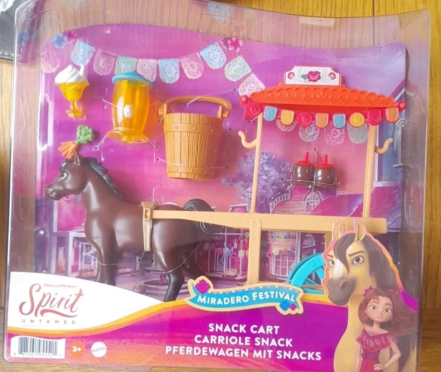 Dreamworks Spirit Untamed Miradero Festival Snack Cart Rolling Wheels & Horse