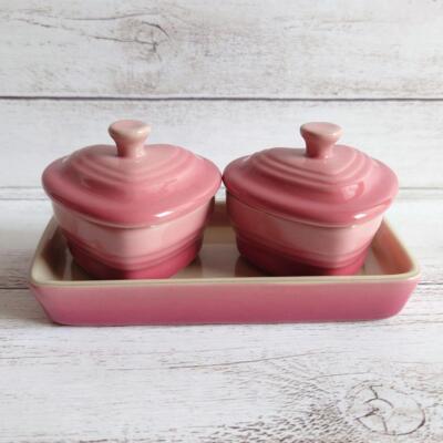 Le Creuset Heart Cocotte Putite Ramekin D'Amour Tray Set Rose
