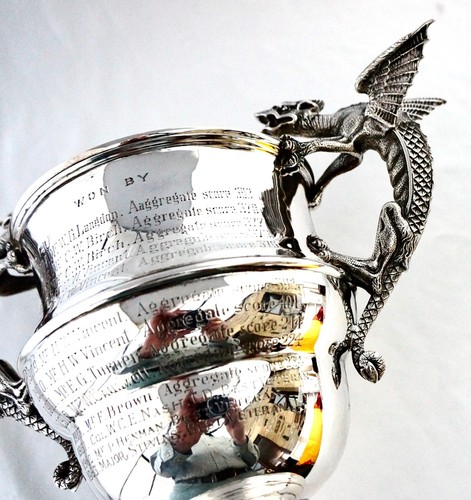 Trophée de tir avec poignées de dragon figuratif en argent massif. West Surrey Rifle Club 1904 - Photo 11/19