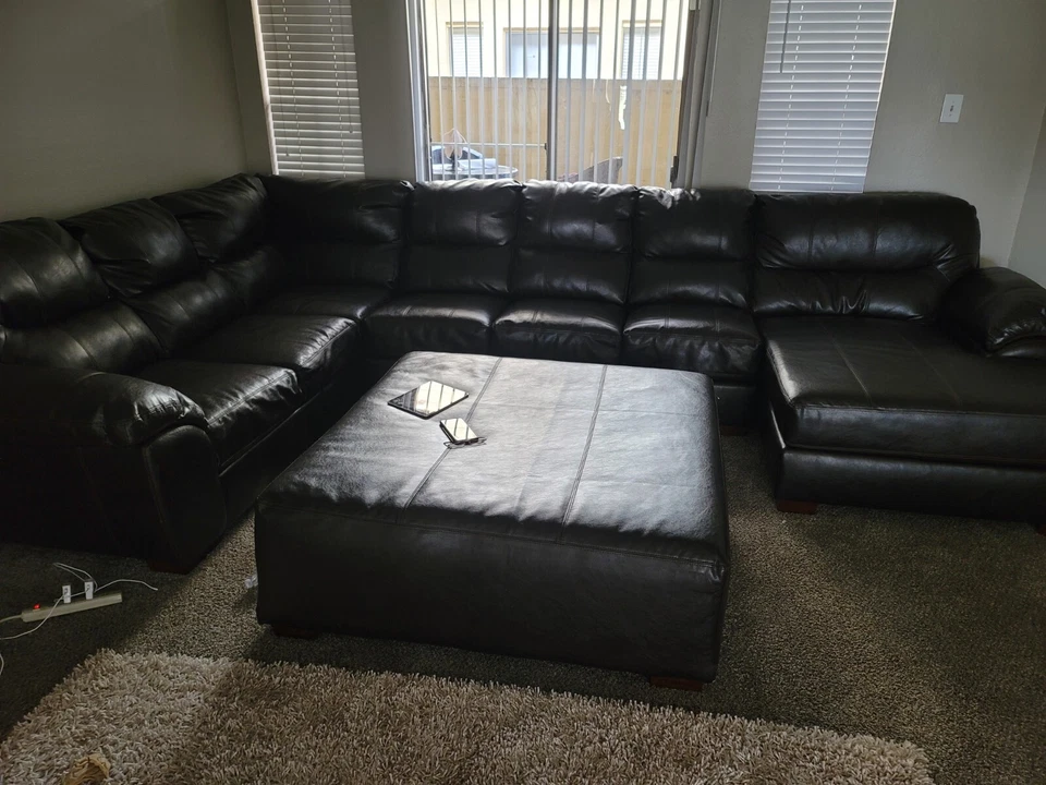 Three piece brown sectional with right side chaise lounge - Image 3 of 3