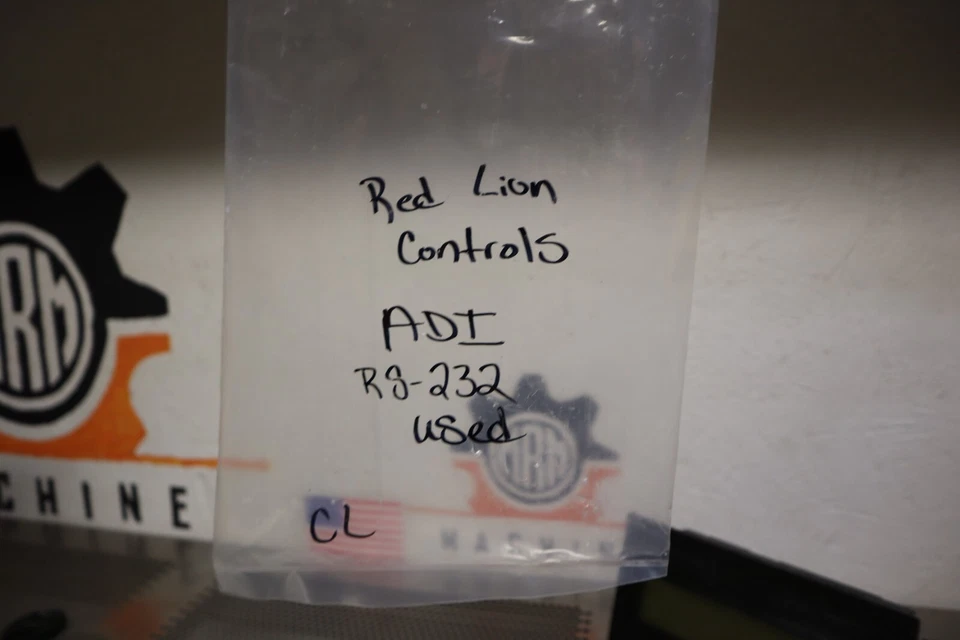 Unidad de Pantalla Red Lion Controls Modelo ADI ADI4Y11A 01032 115/230VAC 50/60Hz 10VA Foto 2 de 4