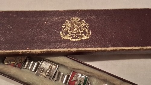 Brussels Bracelet - From WWII Era - Vintage Silvertone-Orig. Box - Picture 5 of 5