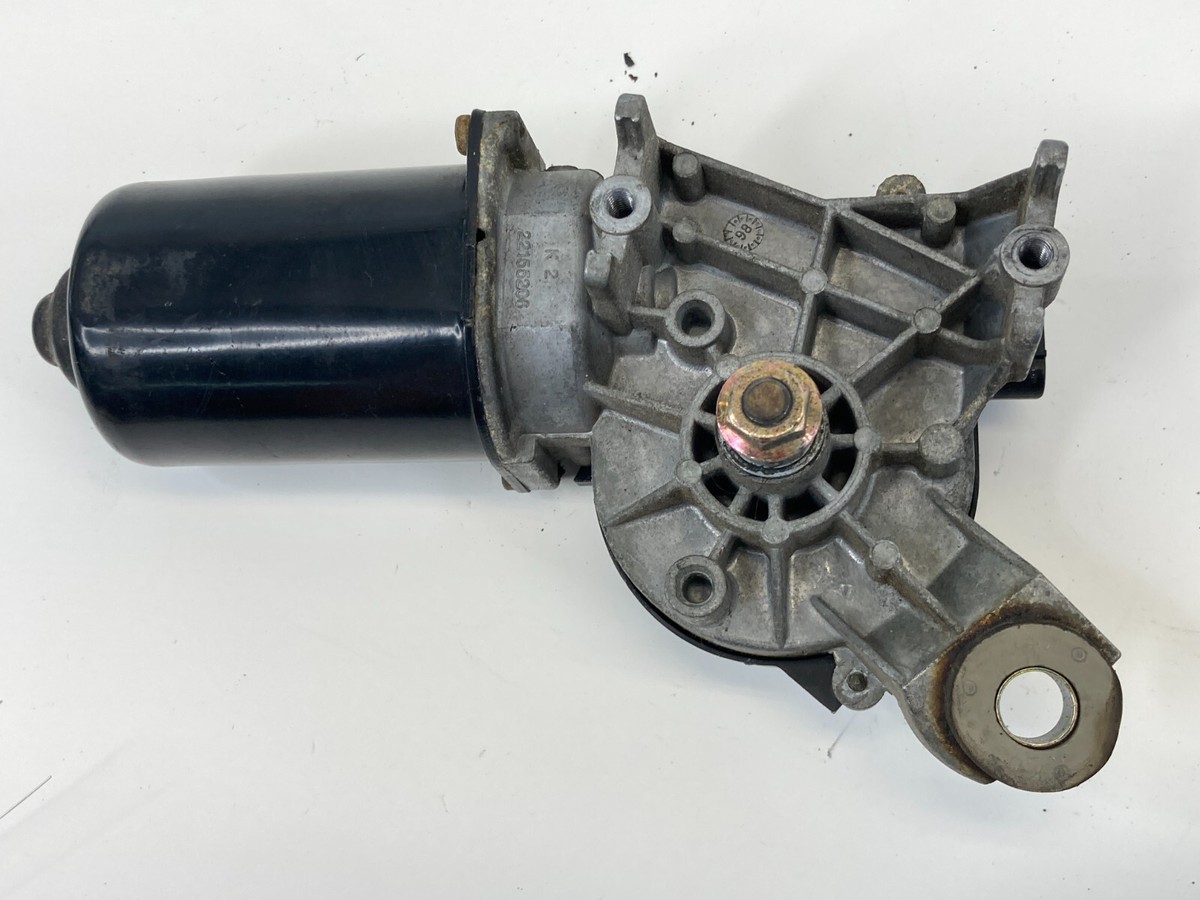 KKMB.I   97-01 Toyota Camry Windshield Wiper Transmission Linkage W