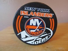 NEW YORK ISLANDERS Promo Day Hockey Puck~MCS CANON on Back~Slovakia
