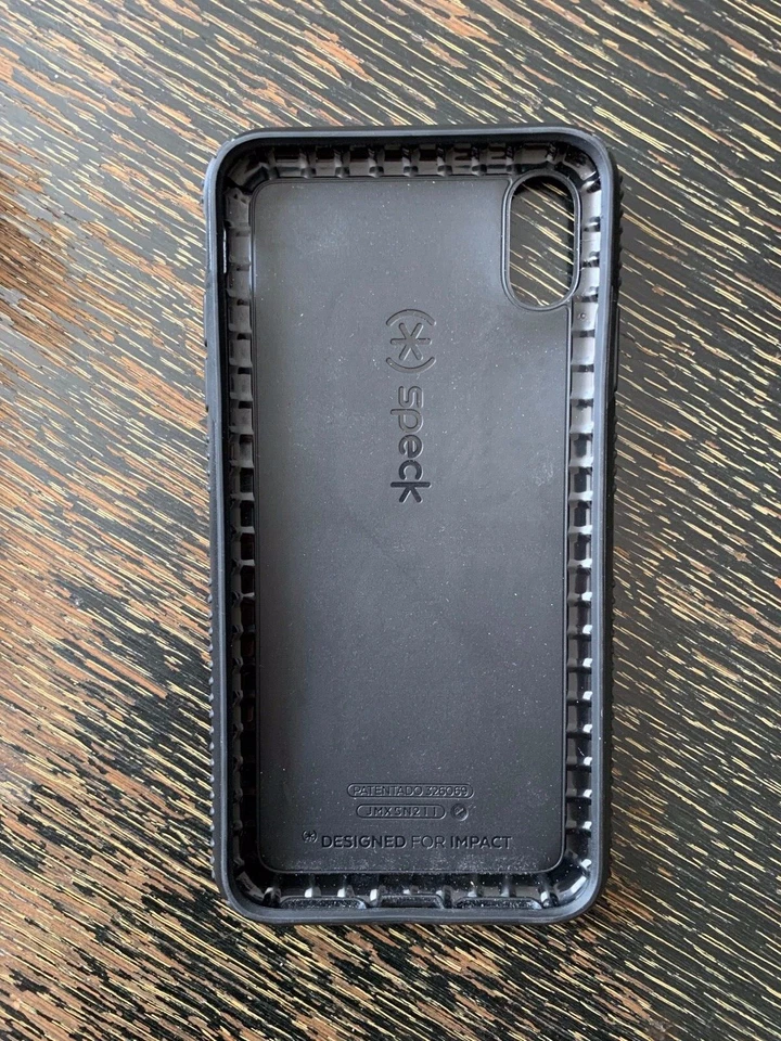 Usado en excelente estado! Funda rígida Speck iPhone XS Max negra Foto 2 de 2