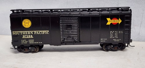 Southern Pacific negro 40' Boxcar 97194 ruedas de metal Kadee Kar Line Athearn HO | Zustand: Used