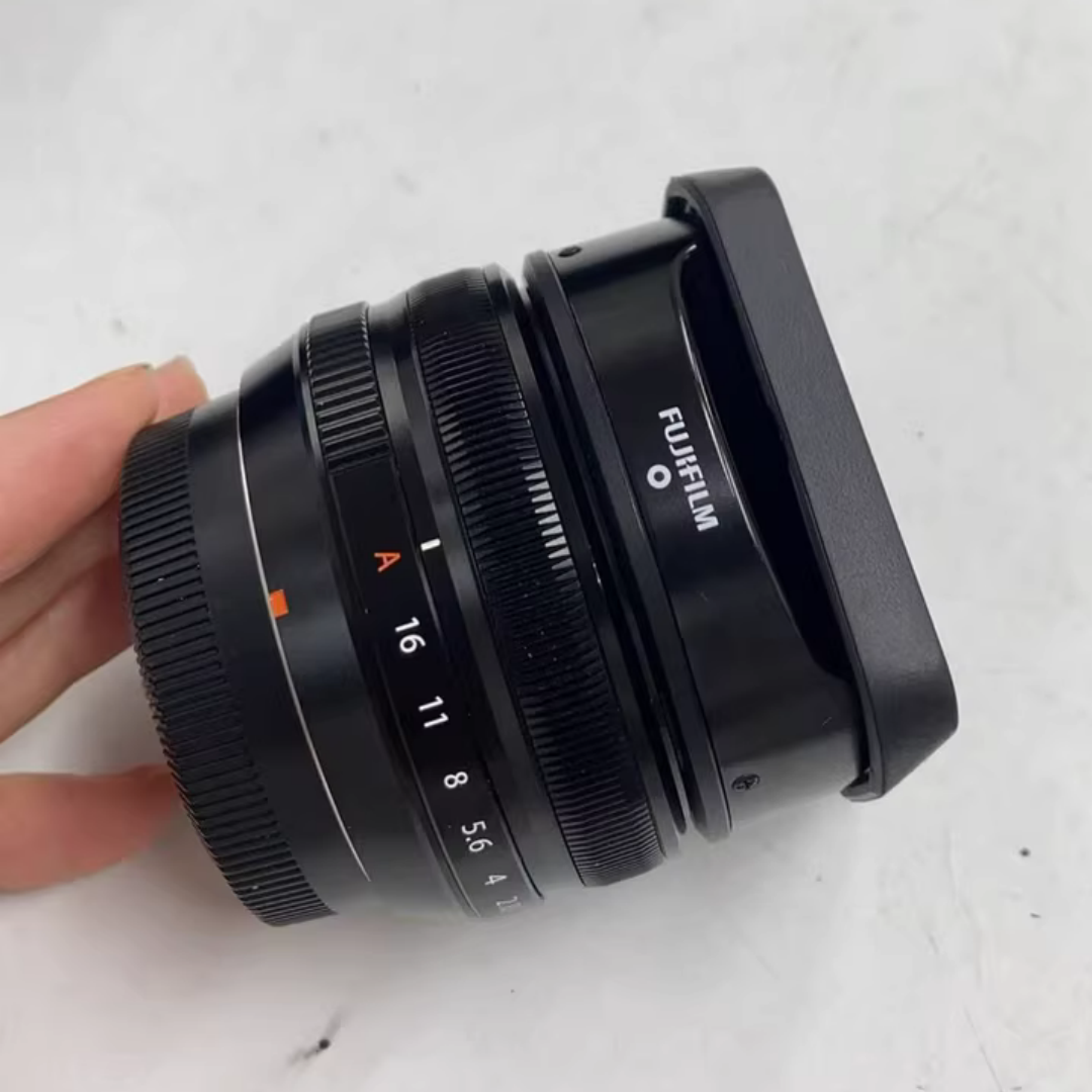 Fujifilm Super EBC XF 18mm F/2 R - W/Hood Wide-Angle-Good working
