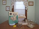 Vintage GE Stand Mixer Original Bowls New in Box 22M35 Beige Retro NOS 12 Speed