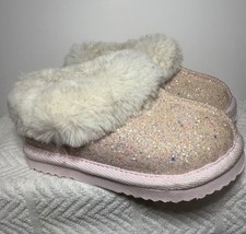 Wonder Nation, Girls light pink Sparkly fur Slippers Size 7 8