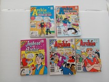 Archie Digest Magazines.  5� Digest Magazines Lot. 1993 Copoer Age Archie Lot.