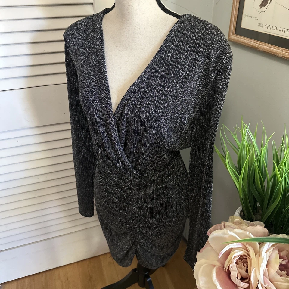 Vestido BETSEY JOHNSON para mujer *Grande negro metálico brillante mini cóctel acanalado Foto 2 de 4