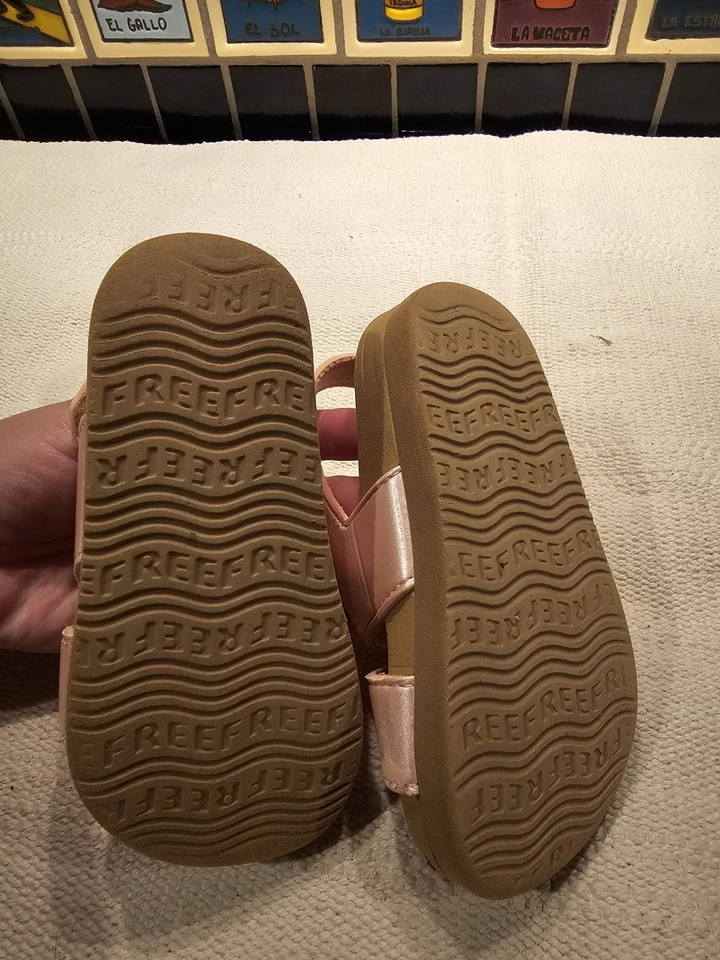 Sandalias Reef para niños pequeños talla 8 grises negras niños niñas niños sandalias playa Foto 3 de 4