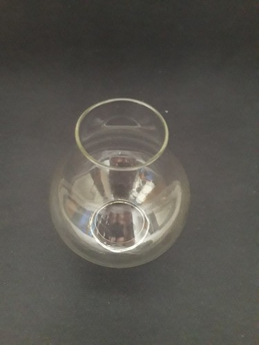 Replacement Glass Chimney For Oil Lamp 11cm X 4cm - Picture 2 of 5