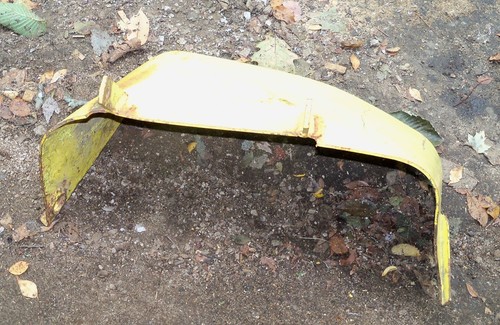 John Deere 755 855 955 870 970 1070 72 Deck Discharge Chute AM119297 AM107698 - Picture 3 of 7