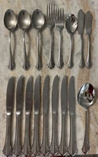 Rembrandt (Stainless, Distinction Deluxe) by Oneida Silver 17pc set