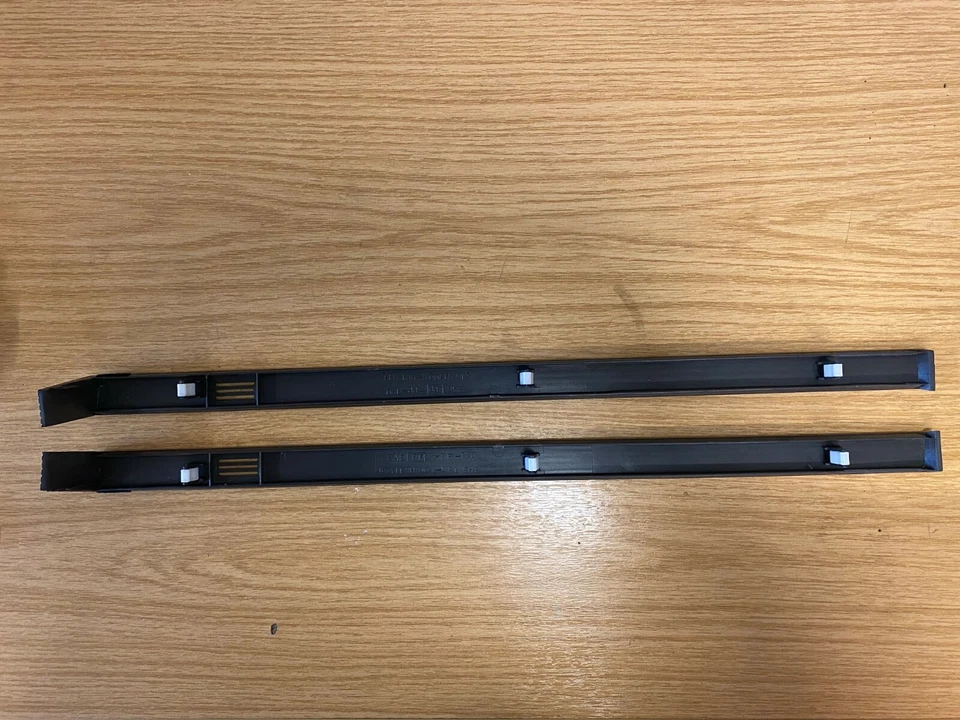 ПАРА ОТДЕЛКИ ПЕРЕДНЕЙ ПРИБОРНОЙ ПАНЕЛИ NISSAN X TRACK 2002 684108H300R 684118H300L - Изображение 2 из 2