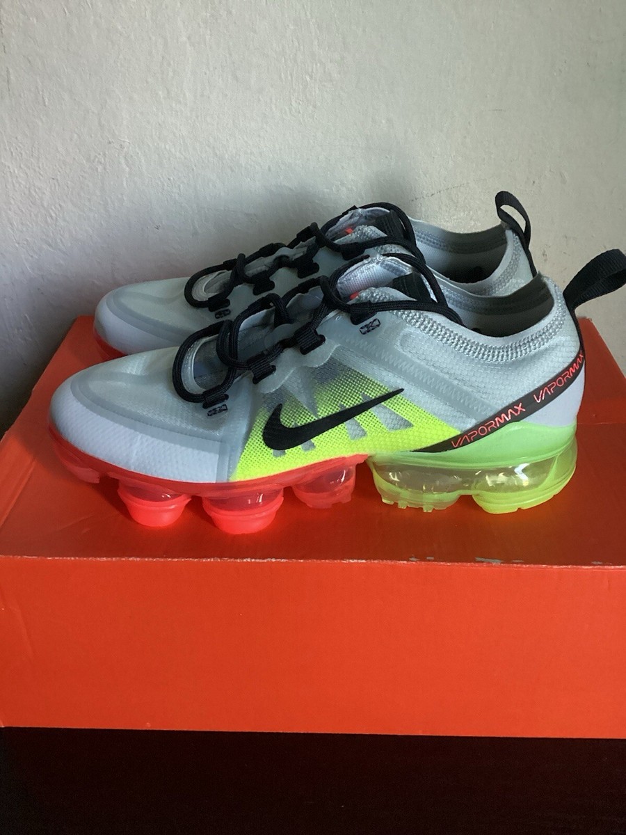 NIKE AIR VAPORMAX 2019 PURE PLATINUM-VOLT RUNNING SHOES GS  AJ2616-005