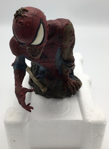 Marvel Zombies Spider-Man Bust - 2007 Wizard Entertainment Marvel Universe / 100 - Picture 2 of 11