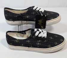 Wonder Woman Black/Gold Classic Sneaker Shoes Women 8.5 Men 7 Bio World 