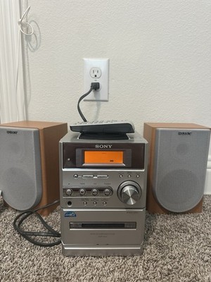 Sony CMT-NE3 Micro Hi-Fi System w Remote   Powers On No CD Spin Parts Repair