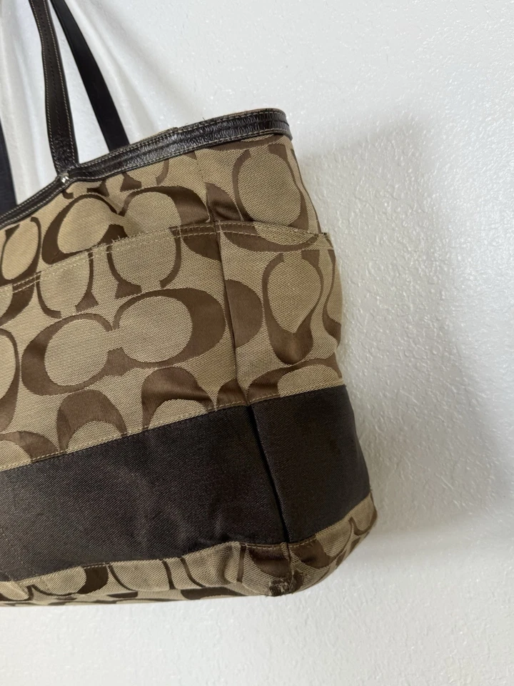 Bolso de Hombro Coach Signature Marrón Lona Cuero Borde Rayas Doble Asa Foto 4 de 4