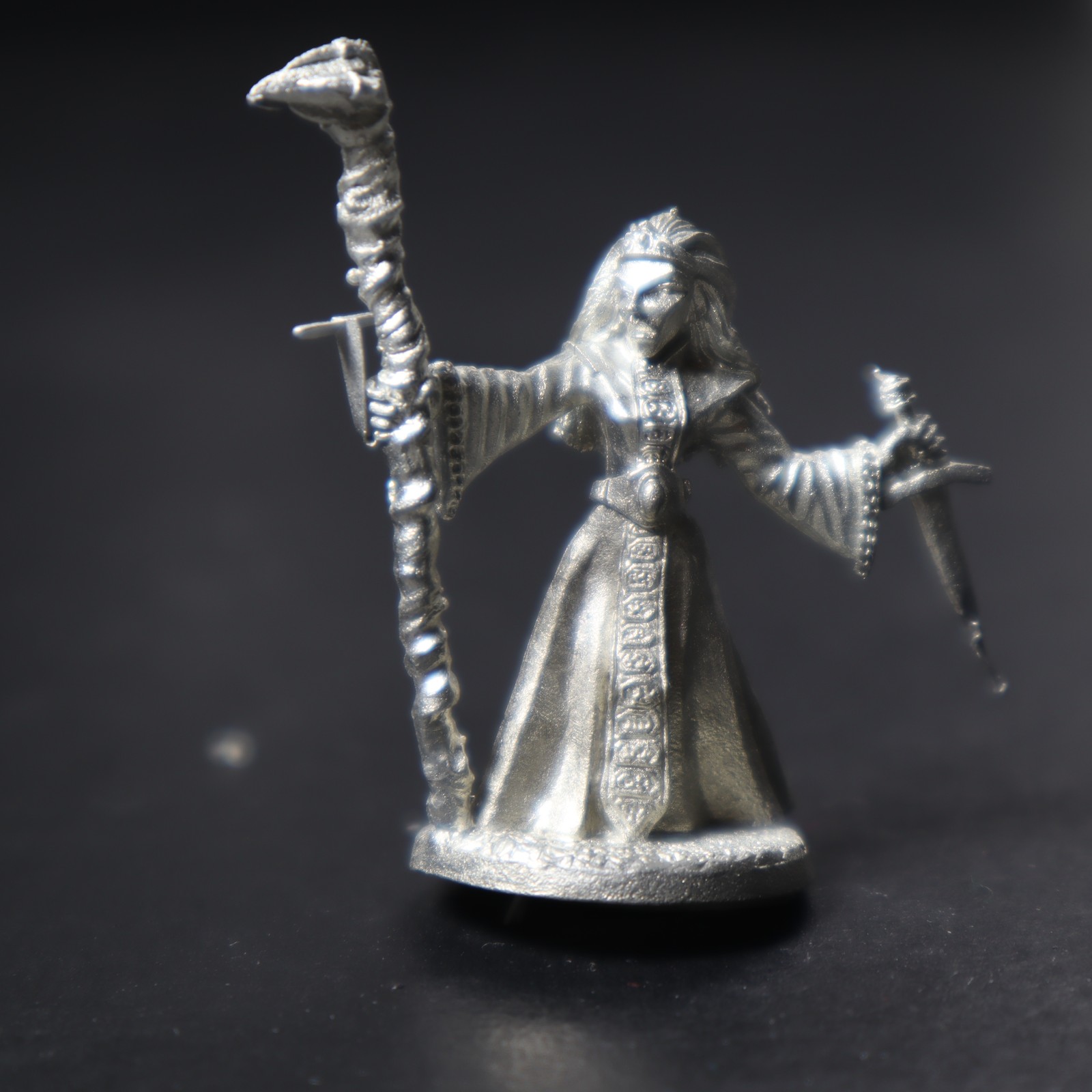 Female Wizard, 03-143, Ral Partha ,