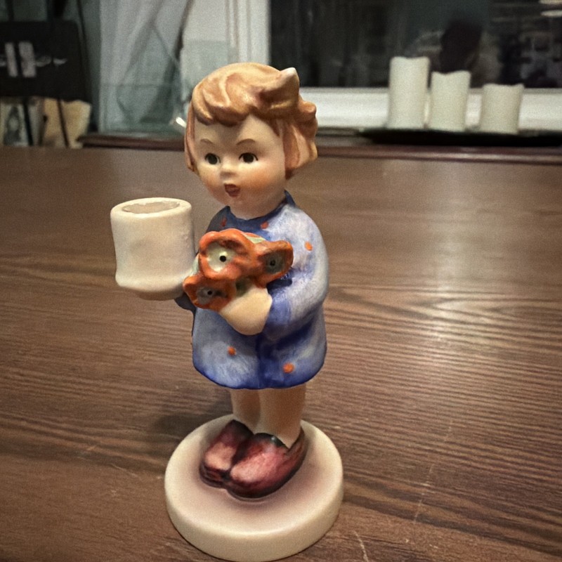 Hummel Candle Holder Figurine #115 girl with nosegay 