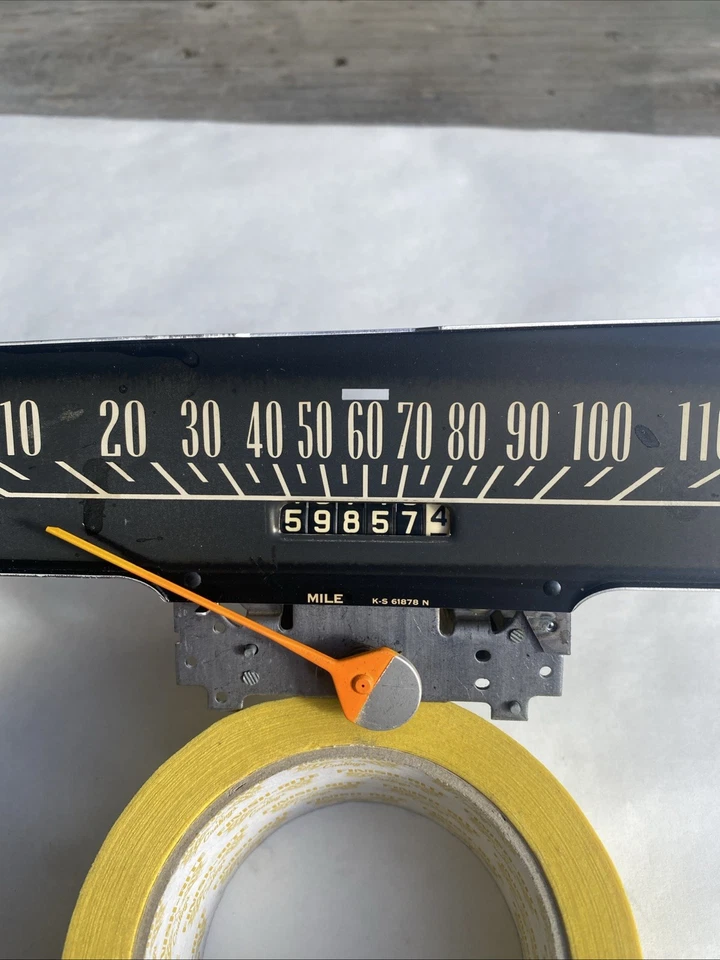 Dodge Coronet 500 1965 velocímetro que muestra 59857,4 millas Foto 4 de 4